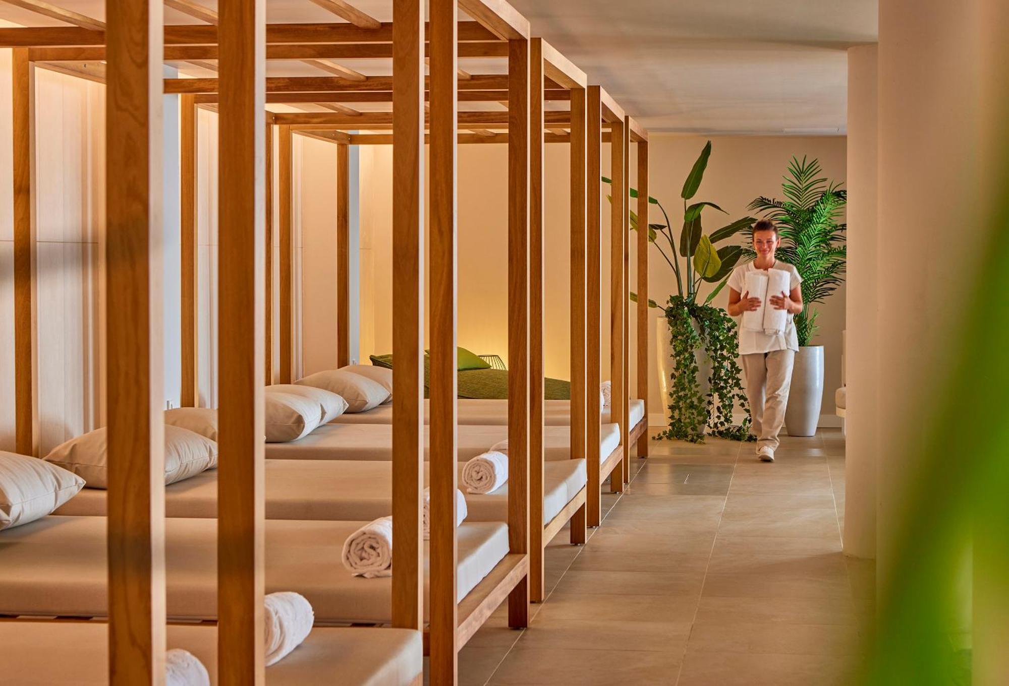 Universal Grand Leon & Spa Colonia de Sant Jordi Buitenkant foto