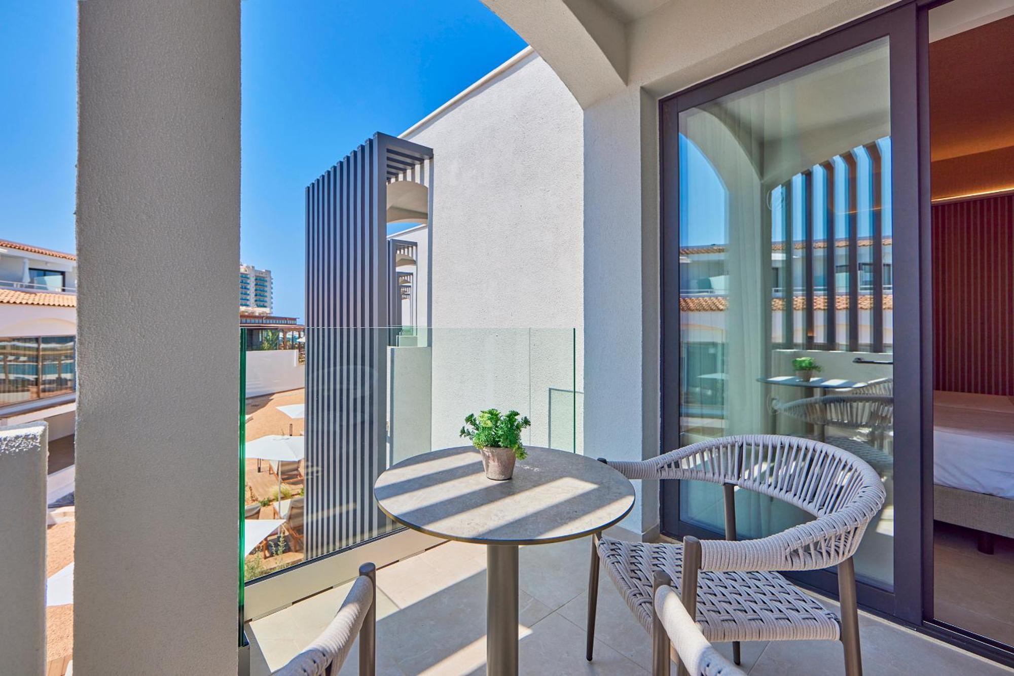 Universal Grand Leon & Spa Colonia de Sant Jordi Buitenkant foto