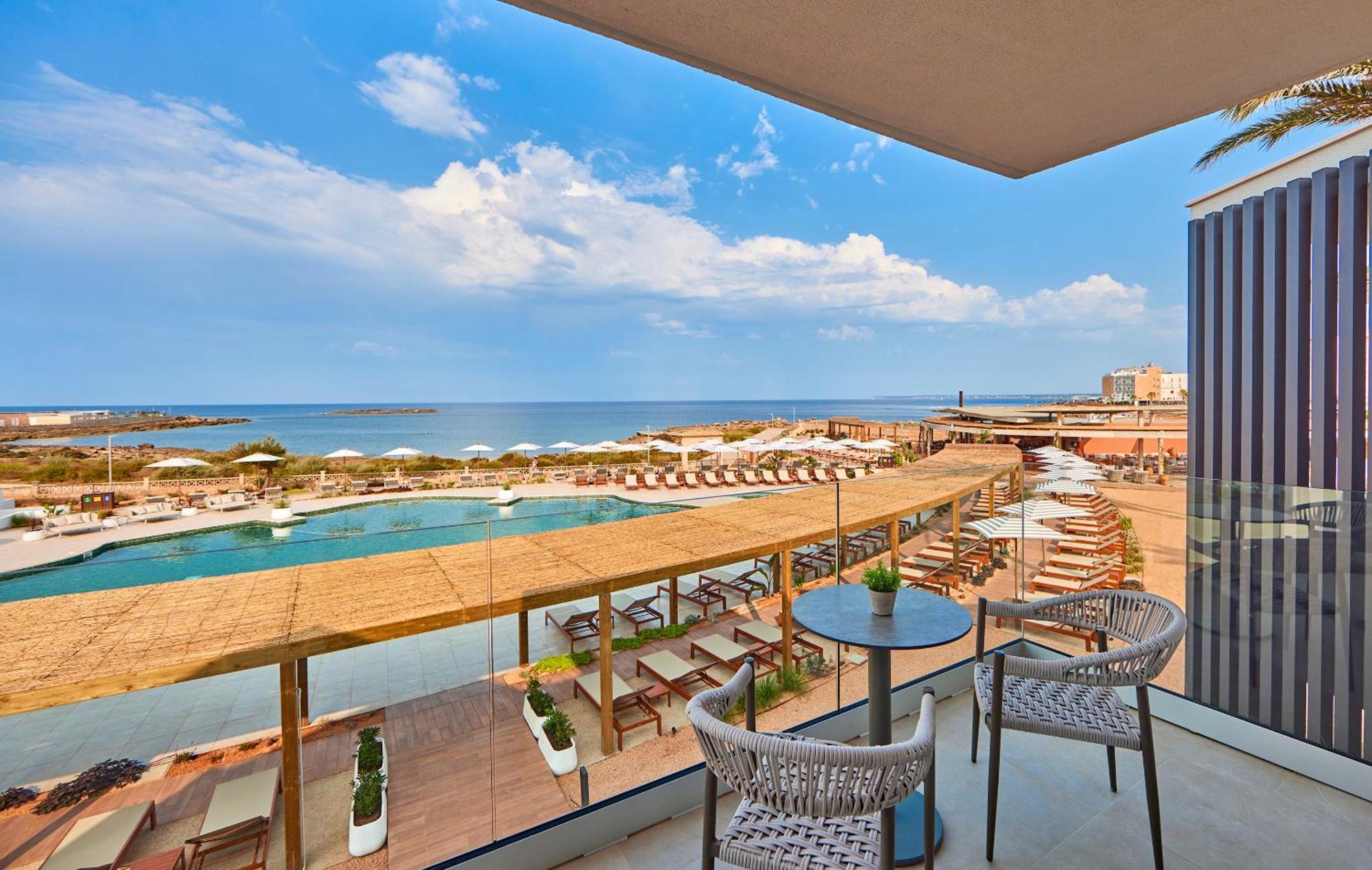 Universal Grand Leon & Spa Colonia de Sant Jordi Buitenkant foto